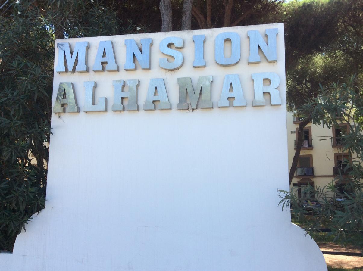 Mansion Alhamar - 2 Bedroom, Frontline Beach, Mountain Views, Full Size Pool, Tennis Courts, Close To Shops, On-Site Bar & Chiringuito Sitio de Calahonda Eksteriør billede