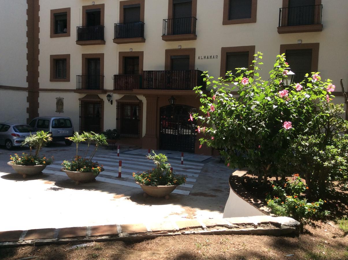 Mansion Alhamar - 2 Bedroom, Frontline Beach, Mountain Views, Full Size Pool, Tennis Courts, Close To Shops, On-Site Bar & Chiringuito Sitio de Calahonda Eksteriør billede